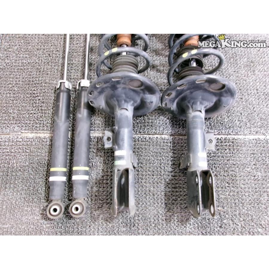 ZRR80W ヴォクシー 純正 ショック&サスペンション 1台分 48510 ZRR80W ヴォクシー 純正 ショック&サスペンション 1台分 48510