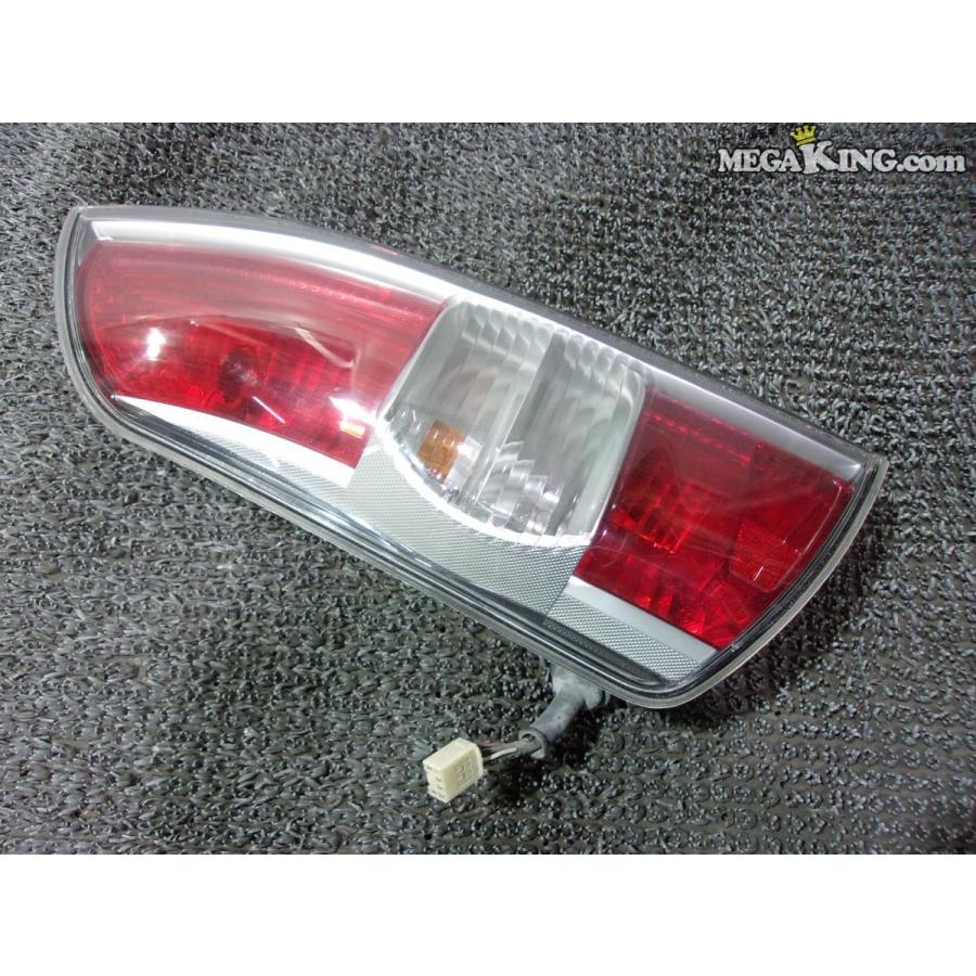 トヨタ　パッソ　KGC10 テールランプ 左右セット　美品 KGC10 パッソ 純正 ノーマル テールライト テールランプ 左 助手席側