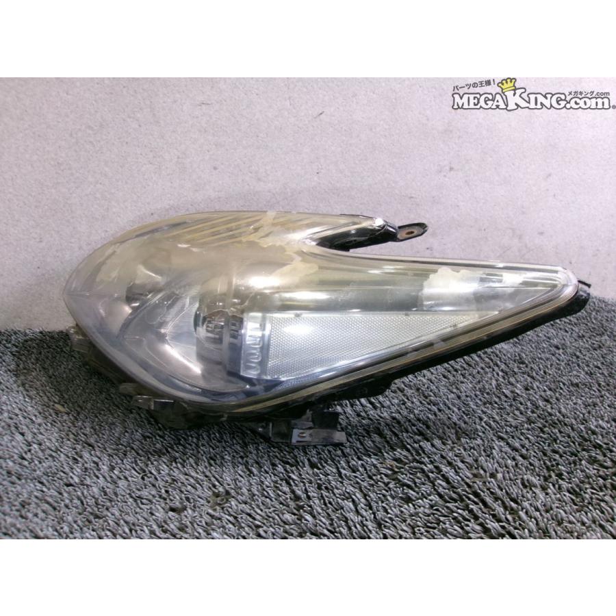 ZVW30 30系 プリウス 前期 純正 ノーマル ハロゲン ヘッドライト