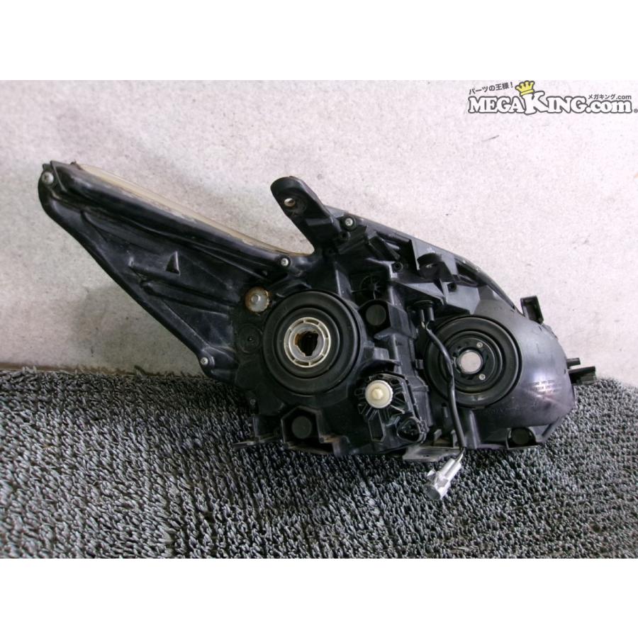 ZVW30 30系 プリウス 前期 純正 ノーマル ハロゲン ヘッドライト
