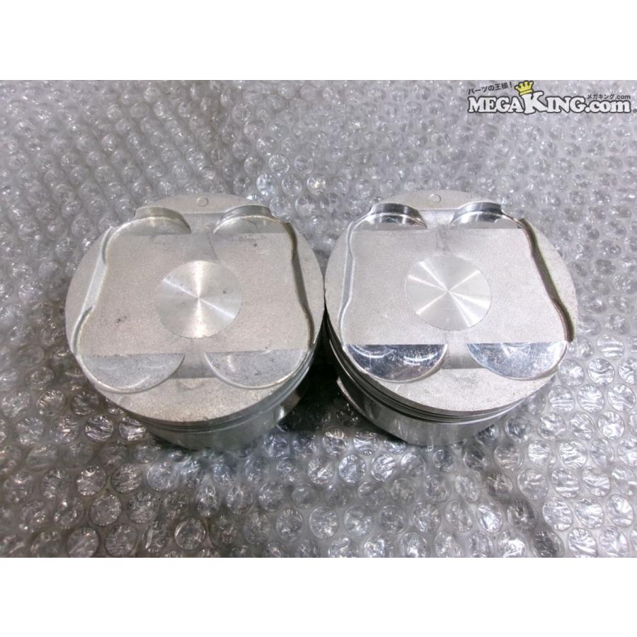 車種不明 KAWASAKI カワサキ 純正 改 ピストン スカート径約83mm 2個