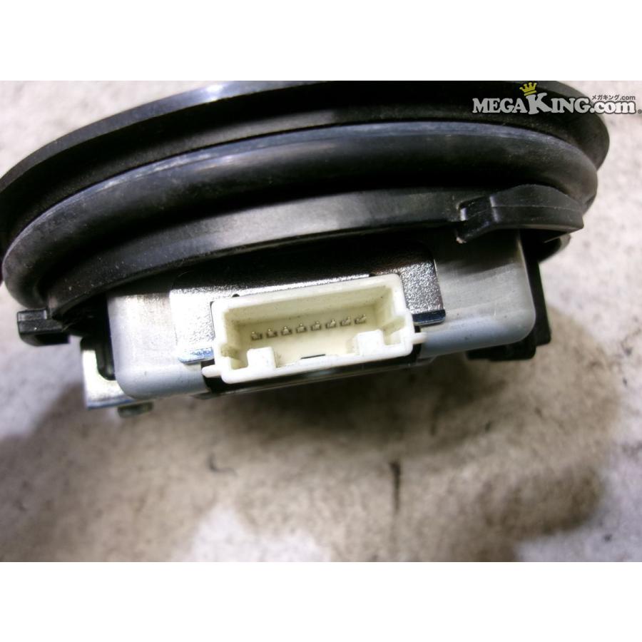 200系 ハイエース 純正 ノーマル LED コンピューター ライトCPU 85967-30070 / 4T2-992 |  | 02