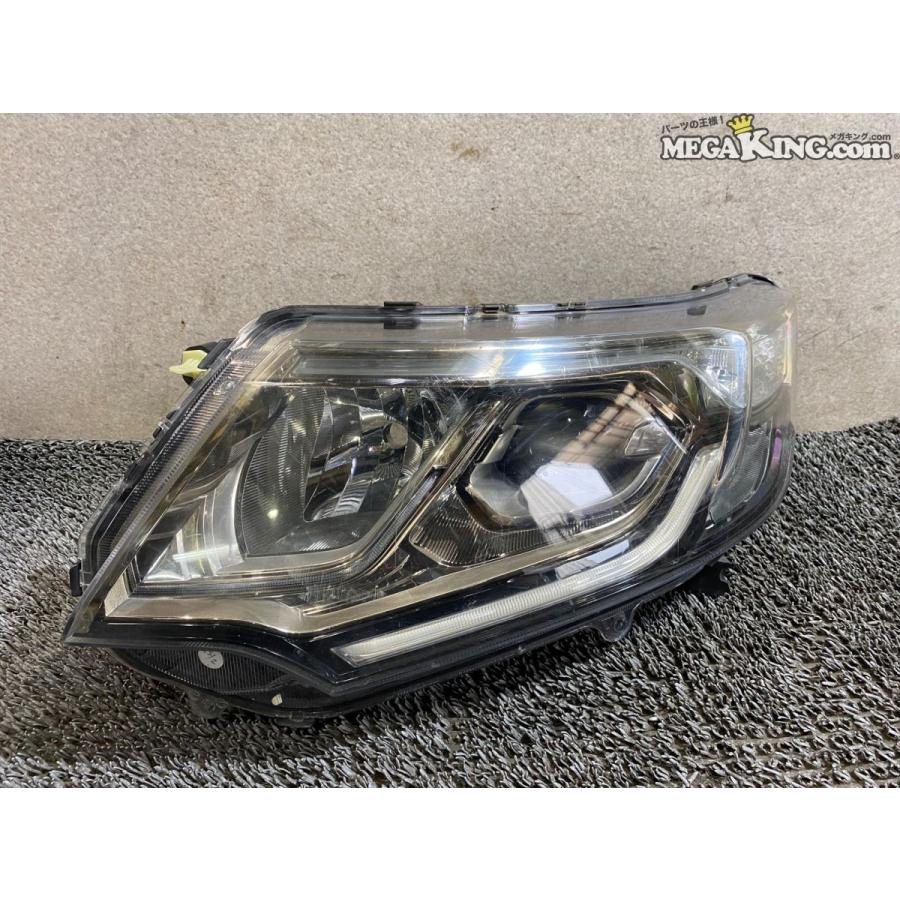 RP3 ステップワゴン スパーダ 前期 純正 ノーマル LED ヘッドランプ