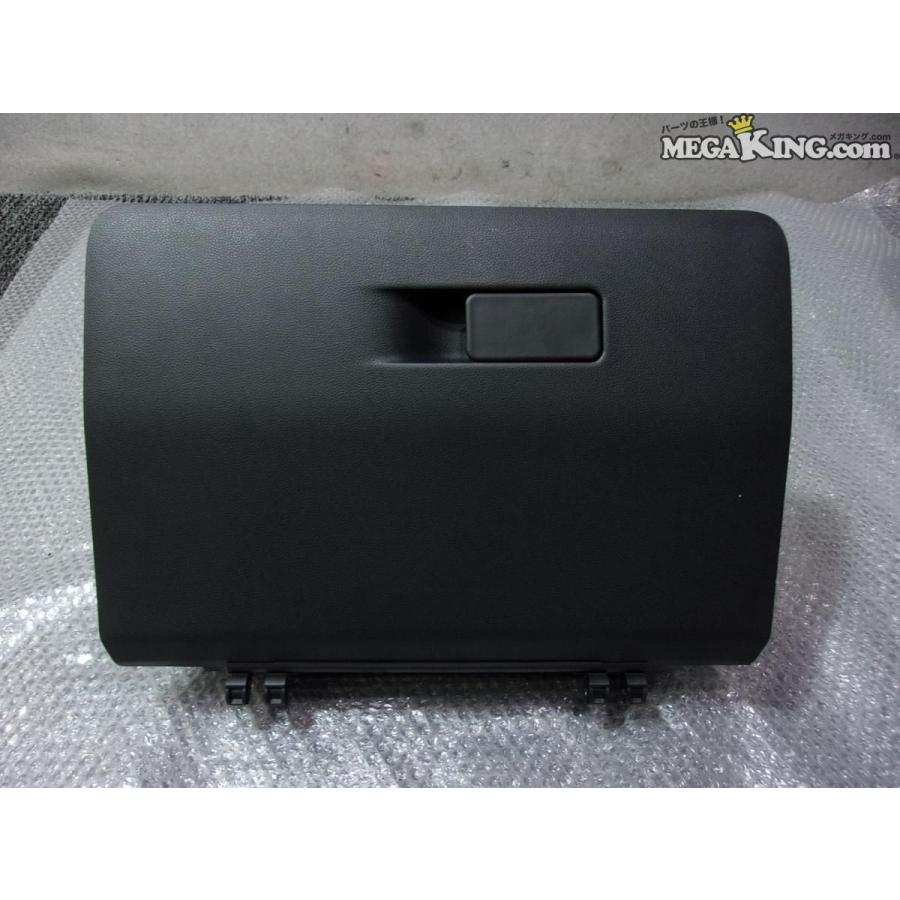 ZN8 GR86 ハチロク 純正 ノーマル グローブボックス BOX 66121CC000
