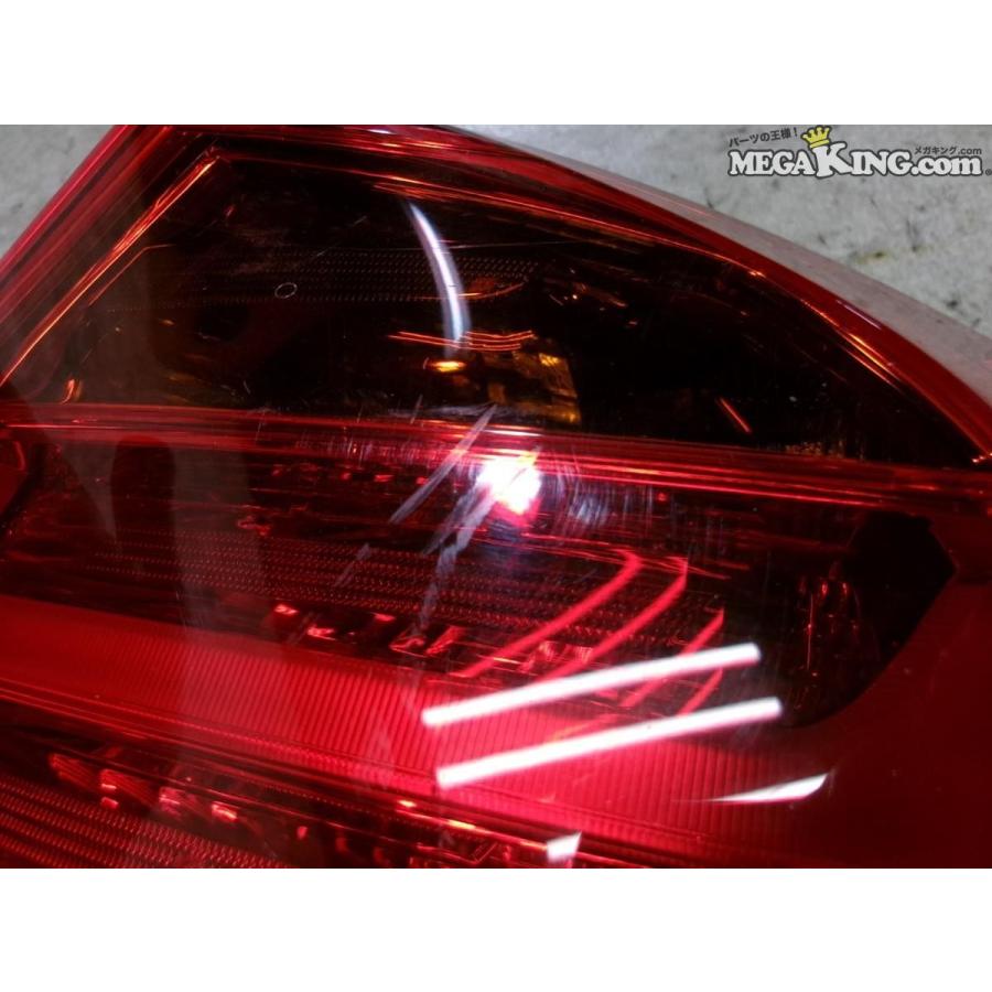 BMW F30 3シリーズ セダン 純正 ノーマル テールランプ テールライト