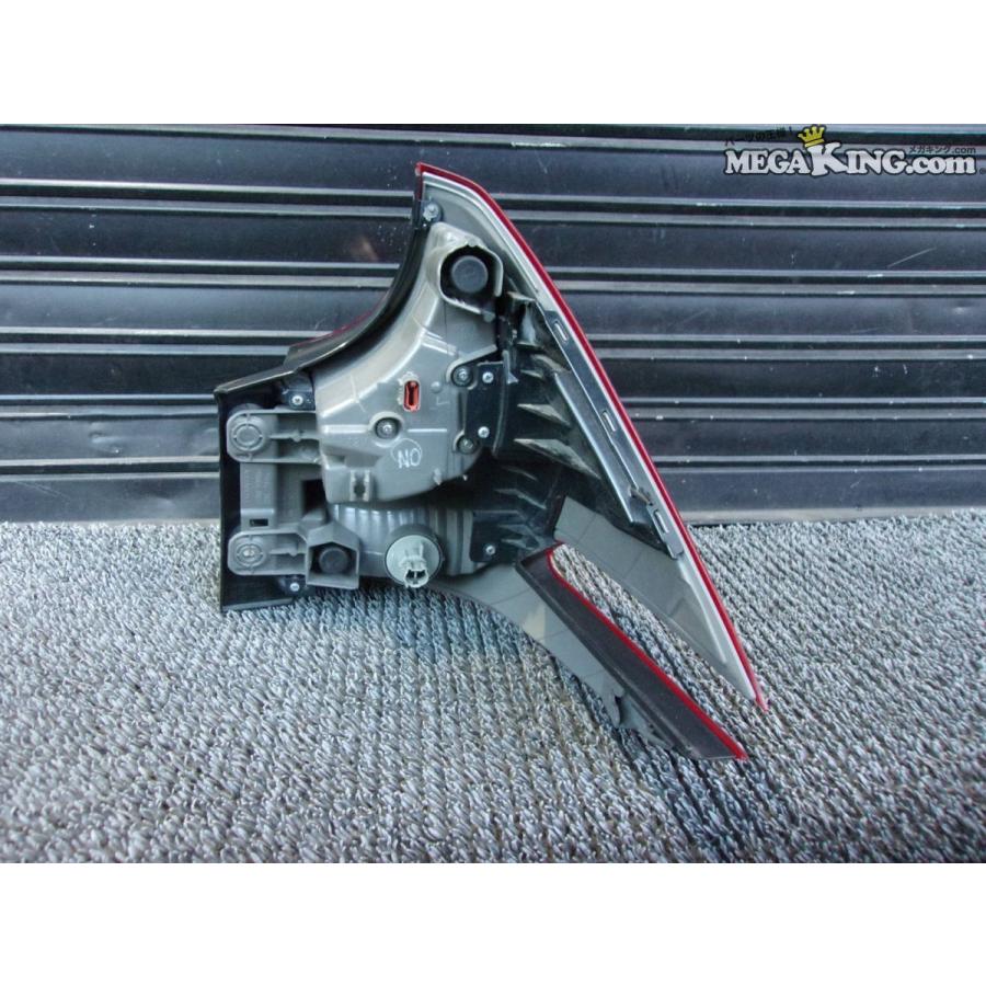 GB5 フリード 純正 ノーマル テールライト テールランプ 左