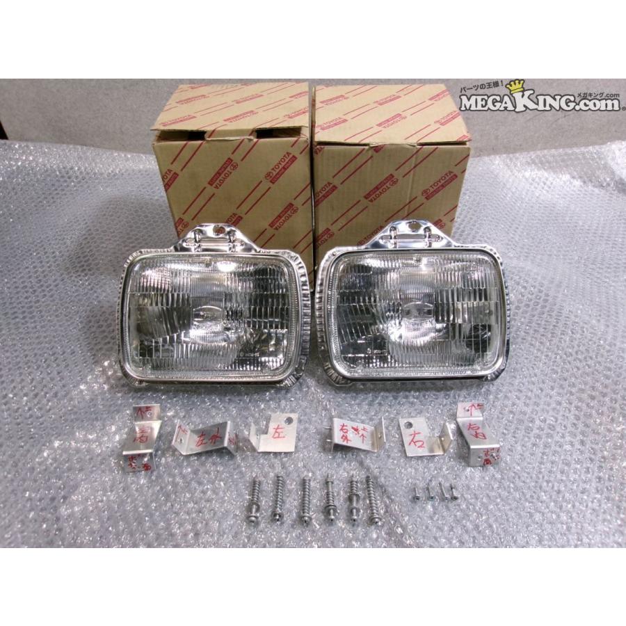 ☆未使用☆KR42 タウンエース 純正 ノーマル ハロゲン ヘッドライト