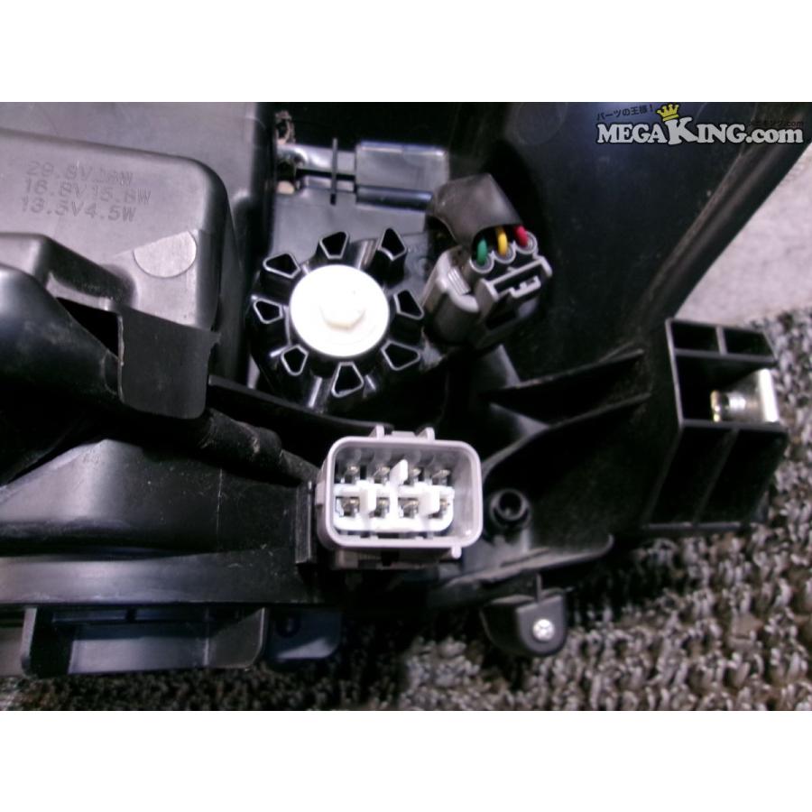 M900A ルーミー 前期 純正 ノーマル LED ヘッドライト ヘッドランプ 右