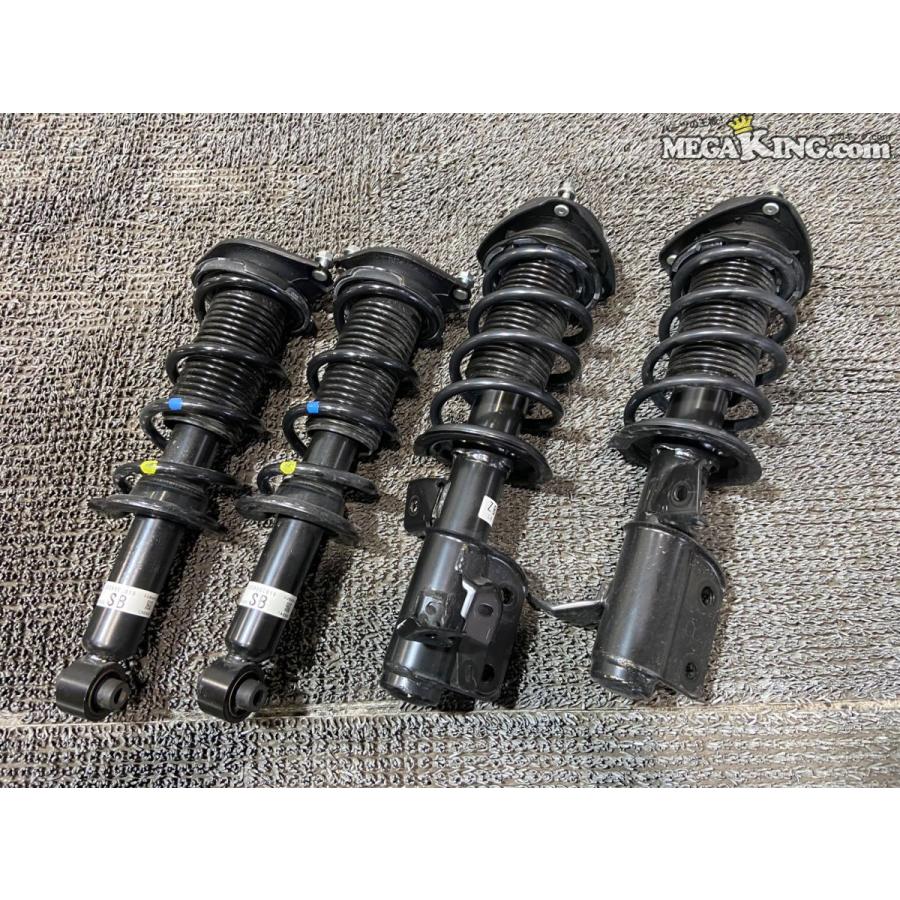 ZN8 GR86 ハチロク 純正 ノーマル ショック&サスペンション 1台分