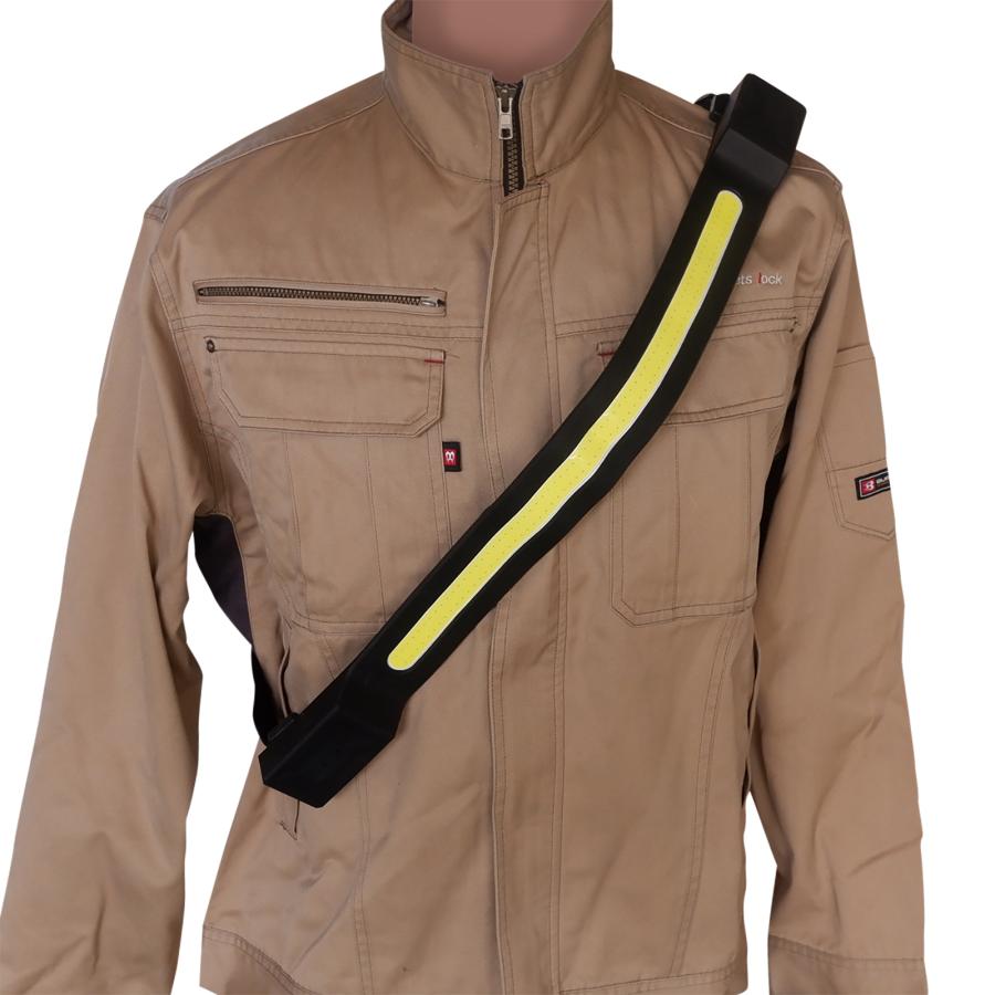 ショルダーLEDライト 1000ルーメン 充電式 ベルトライト アウトドアライト タスキ掛け マグネット付き | 