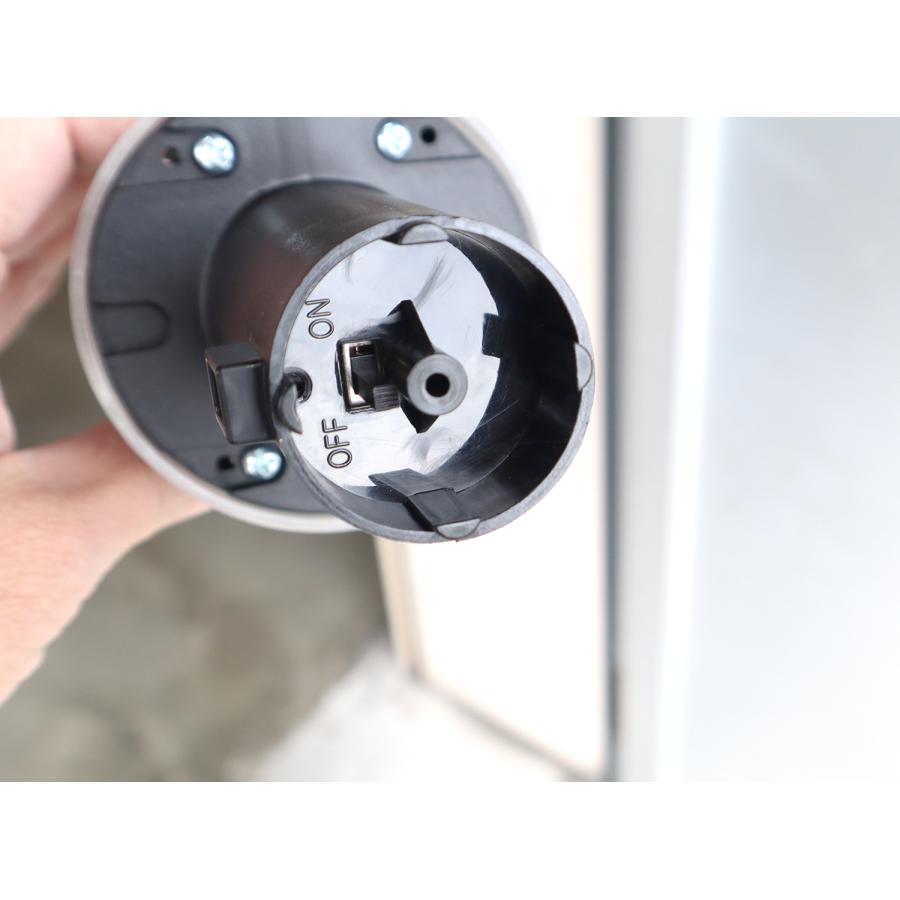 ソーラー保安灯 10個セット 足場取付金具付 ソーラーブルー 単管取付 ソーラー工事灯 安全灯 防獣ライト 獣害対策ライト 夜間のみ点滅 |  | 05