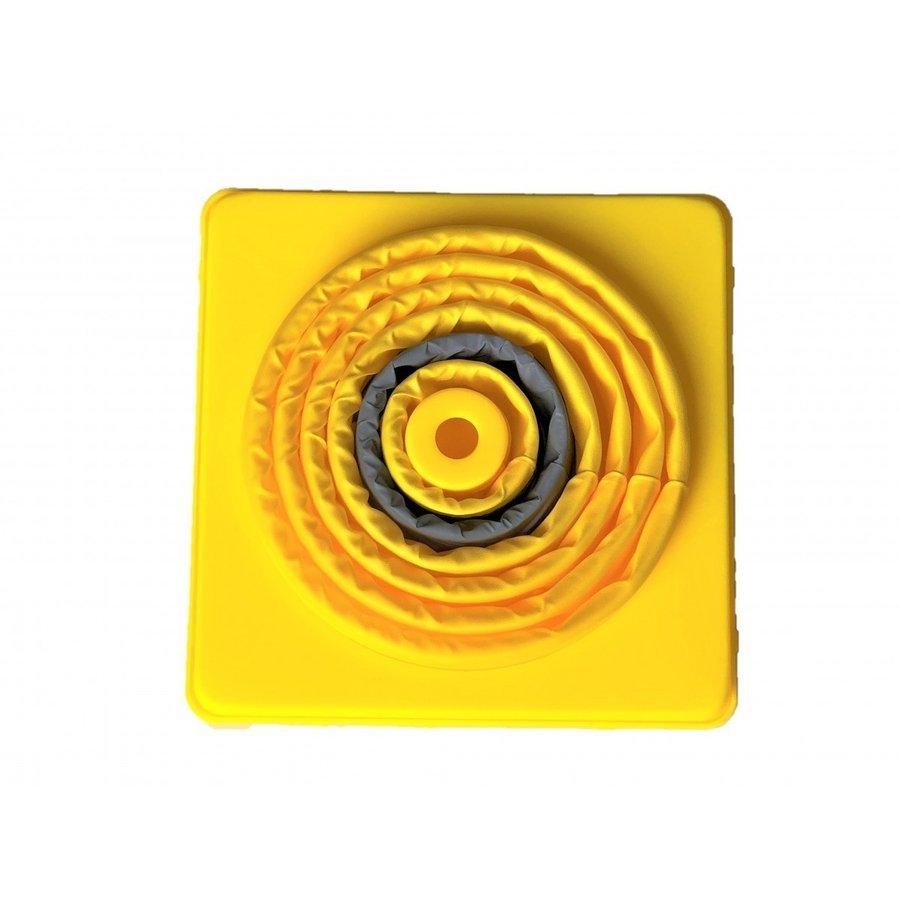 伸縮式カラーコーン 2個セット 高さ62cm 折り畳み三角コーン イエロー |  | 02