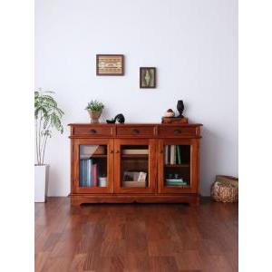 ヴィンテージ木製キャビネット、侘寂の美学漂う一品 ヴィンテージ木製キャビネット、侘寂の美学漂う一品