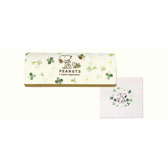 Sale 101 Off スヌーピーのメガネケース クロスつき クローバー Wantannas Go Id