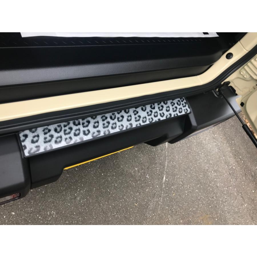 新型ジムニー JB64/74W リアガーニッシュシール : 愛工房 - 通販