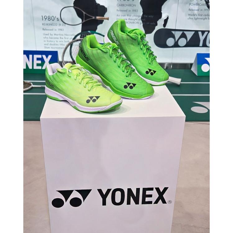 YONEX バドミントンシューズ SHBAZ2LY 24.0㎝　限定品　新品 YONEX（ヨネックス） 限定カラー バドミントンシューズ パワー