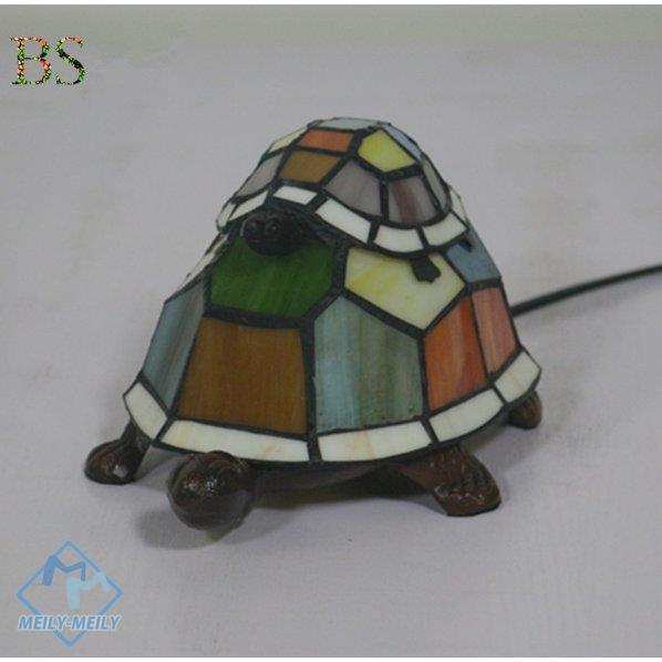 人気のファッションブランド 卓上ライト 亀デスクライト ステンドグラス 可愛い テーブルランプ インテリアランプ おしゃれ プレゼント Led ガラス照明 アンティーク テーブルライト 商品到着後商品レビューとストア評価を書く こちらに連絡すれば基本送料を返金致し