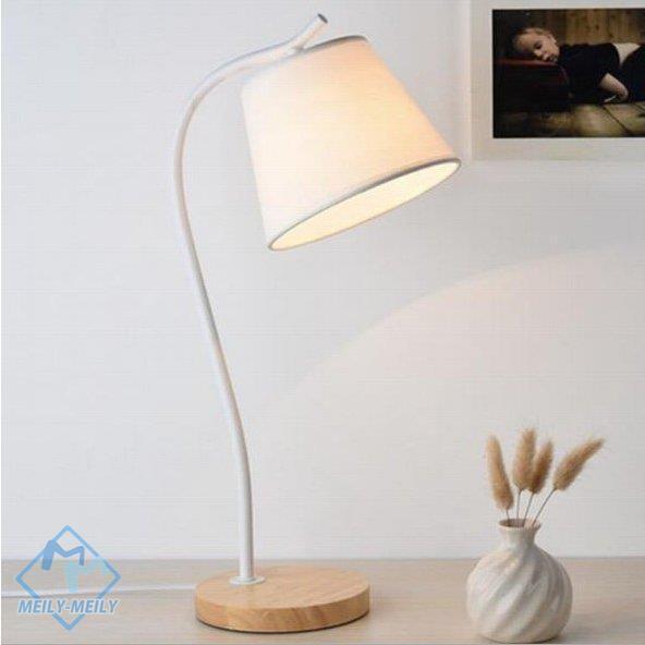 素敵な ベッドサイドランプ デスク照明 北欧 デスクライト 電気スタンド 卓上照明 インテリア 読書灯 Table Lamp スタンドライト 書斎 寝室 目に優しい テーブルライト カラー 黒色 Folliq4 Com