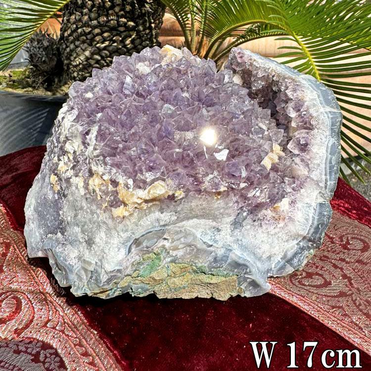 アメジスト クラスター 4.45kg 紫水晶 黒台座付き