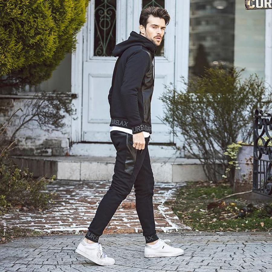 1PIU1UGUALE3 RELAX ウノピゥウノウグァーレトレ パーカー ハーフ