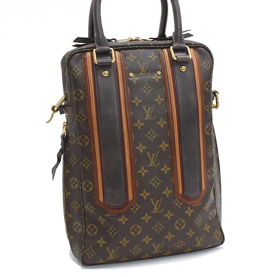 LOUIS VUITTON（ルイ・ヴィトン） ポルトドキュマンヴェルティカル PDV