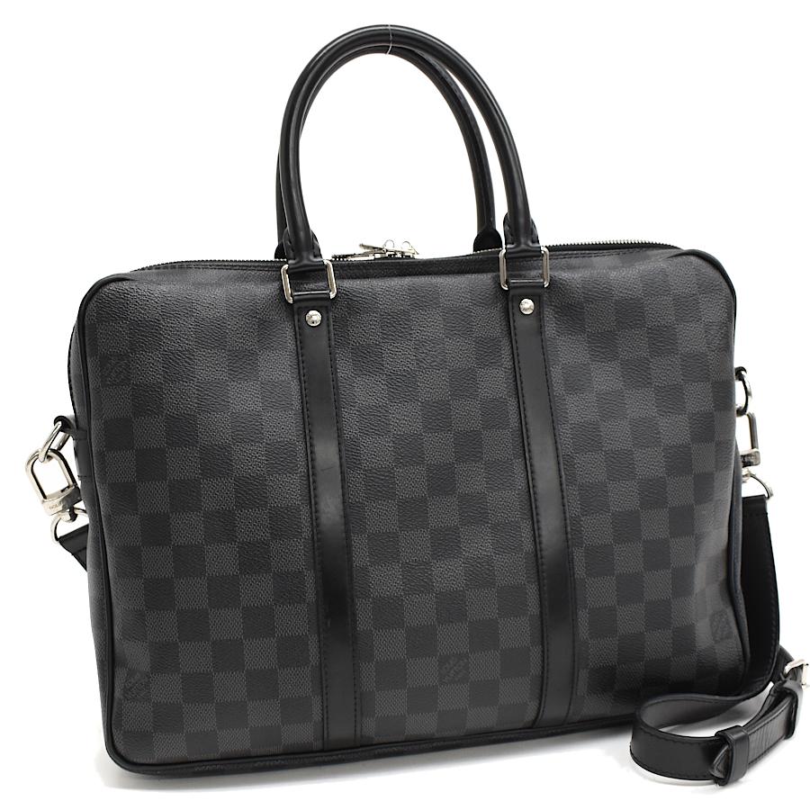 LOUIS VUITTON（ルイ・ヴィトン） ポルト ドキュマン ヴォワヤージュ