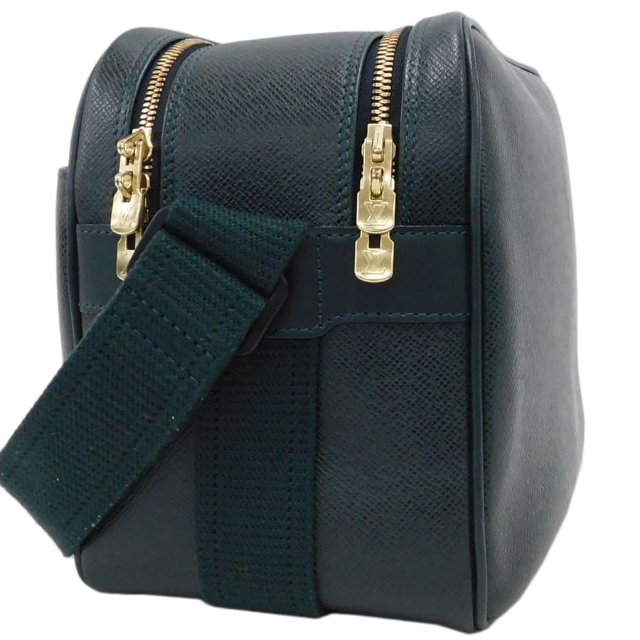 LOUIS VUITTON（ルイ・ヴィトン） 新品同様 タイガ リポーターPM