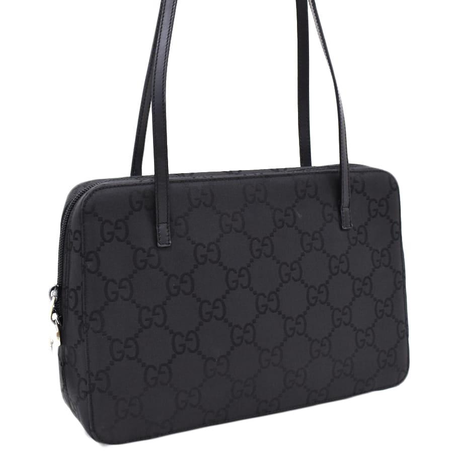 GUCCI（グッチ） 新品同様 GGナイロン ショルダーバッグ 001・3074