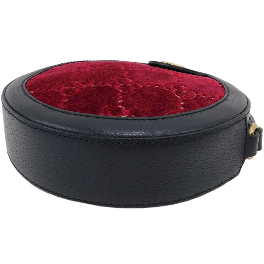 GUCCI（グッチ） 新品同様 GGベルベット ショルダーバッグ 574978