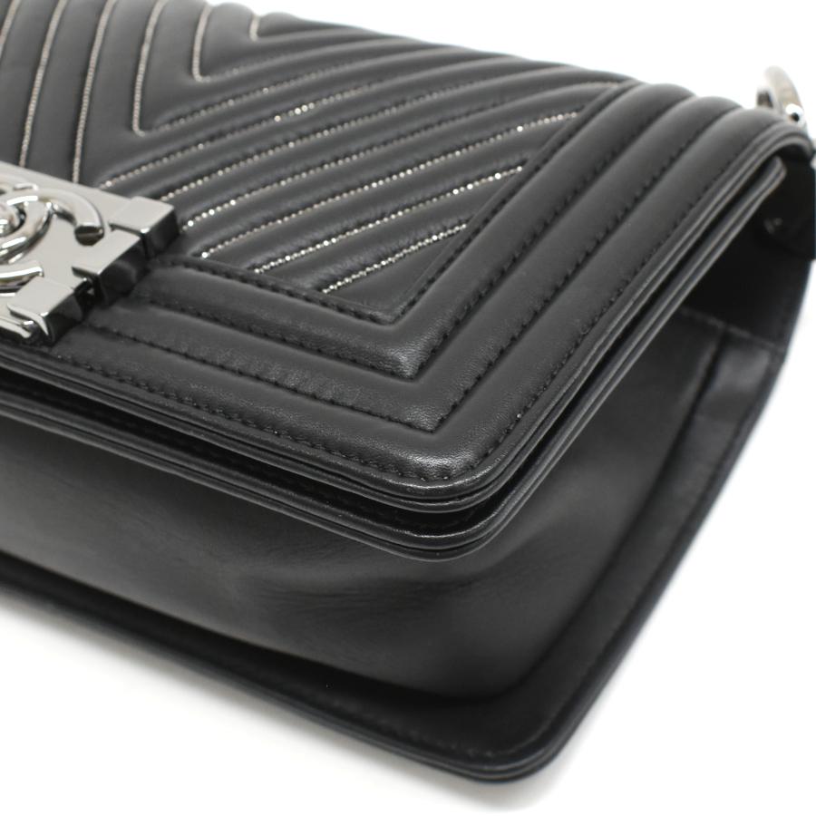 BOY CHANEL 新品同様 シャネル ボーイシャネル 20 シェブロン チェーン