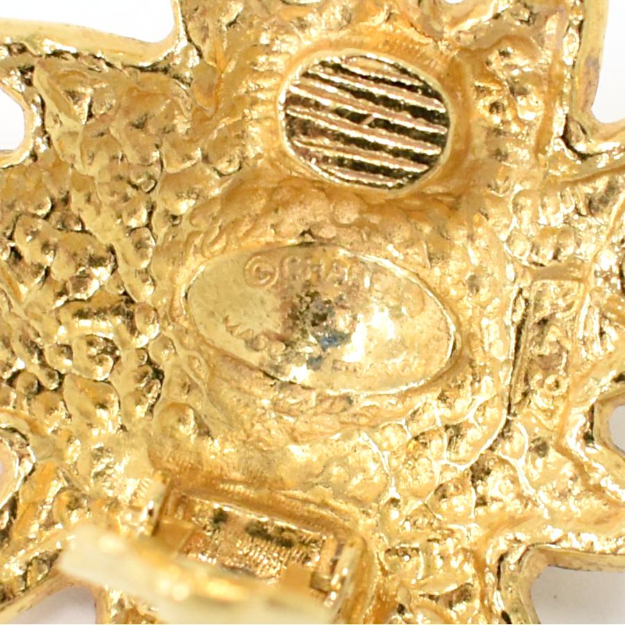 CHANEL（シャネル） イヤリング ライオンモチーフ ココマーク GP 