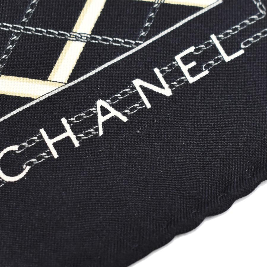 CHANEL シャネル ミニスカーフ バンダナ チェーン マトラッセ柄 CHANEL シャネル ミニスカーフ バンダナ チェーン マトラッセ柄