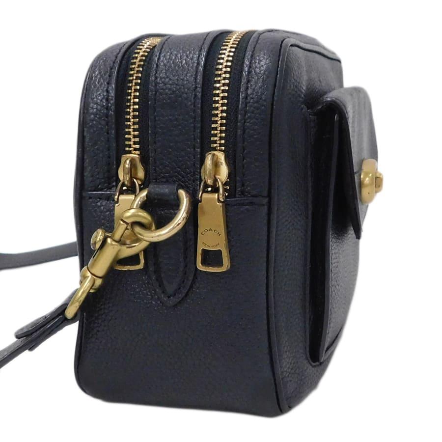 COACH（コーチ） ショルダーバッグ 639 ブラック系 レザー キャシー