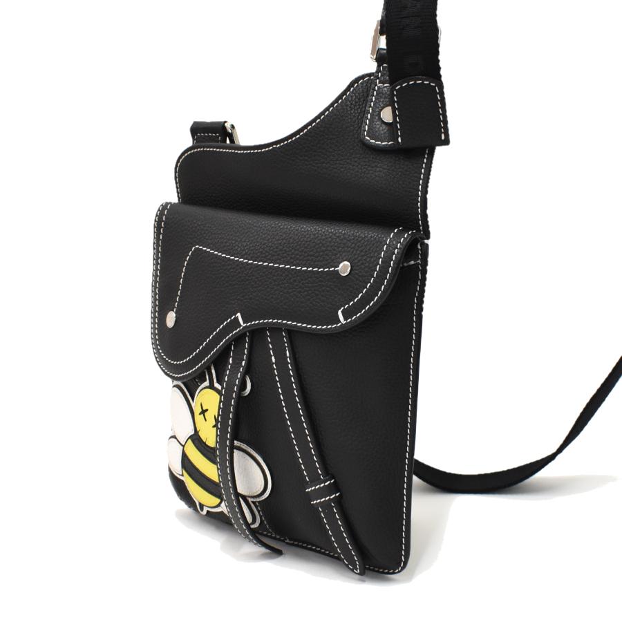 【入手困難】Dior x Kaws サドル ショルダーバッグ ブラック Christian Dior 新品同様 ディオール ×KAWS サドルショルダー