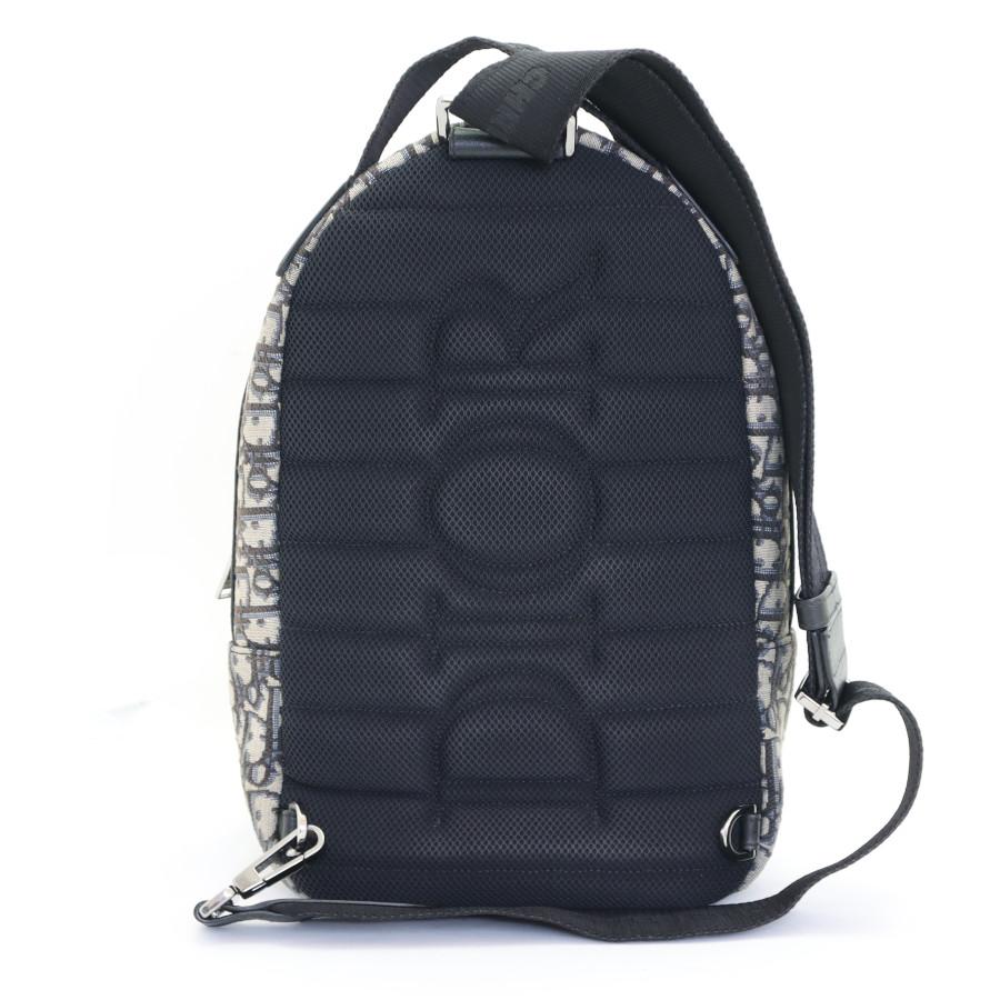 Christian Dior（クリスチャン・ディオール） ミニスリングバッグ