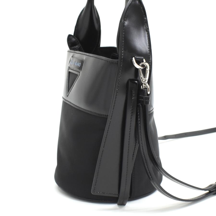 PRADA（プラダ） テスートバスケットバッグ 2wayハンドバッグ