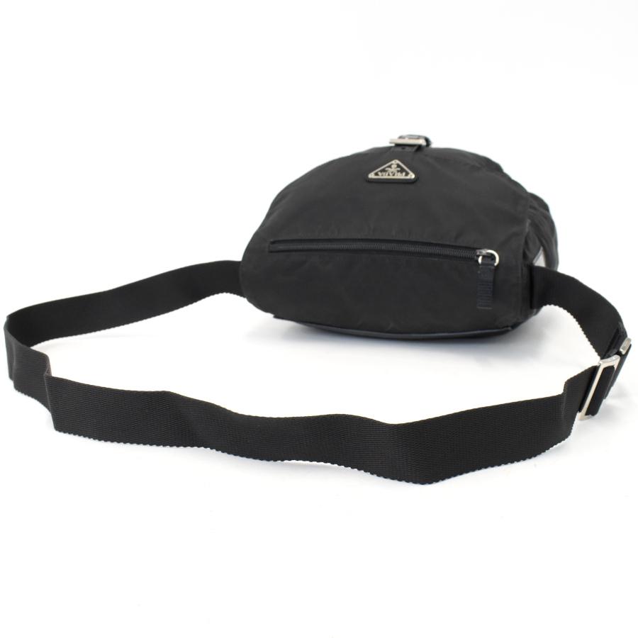 PRADA（プラダ） ショルダーバッグ クロスボディ 三角プレート