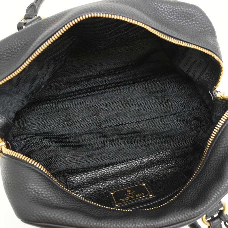 【美品】PRADA プラダ ハンドバック ワンショルダー メタルロゴ 希少品 中古・古着通販】PRADA (プラダ) ロゴプレート ワンショルダーバッグ