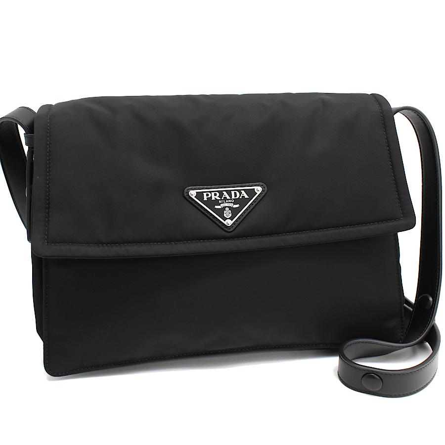 PRADA（プラダ） 新品同様 ミディアム パデッド Re-Nylon ショルダー