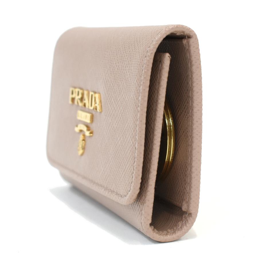 プラダ 4連 キーケース 1PG004 サフィアーノレザー ピンクベージュ メタルレタリングロゴ PRADA PRADA（プラダ） 新品同様 4連 キーケース 1PG004 サフィアーノレザー
