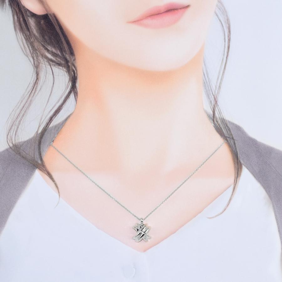 TIFFANY&Co.（ティファニー） 新品同様 シグネチャー クロス