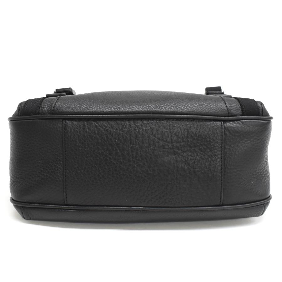 FURLA フルラ ショルダーバッグ メッセンジャーバッグ レザー