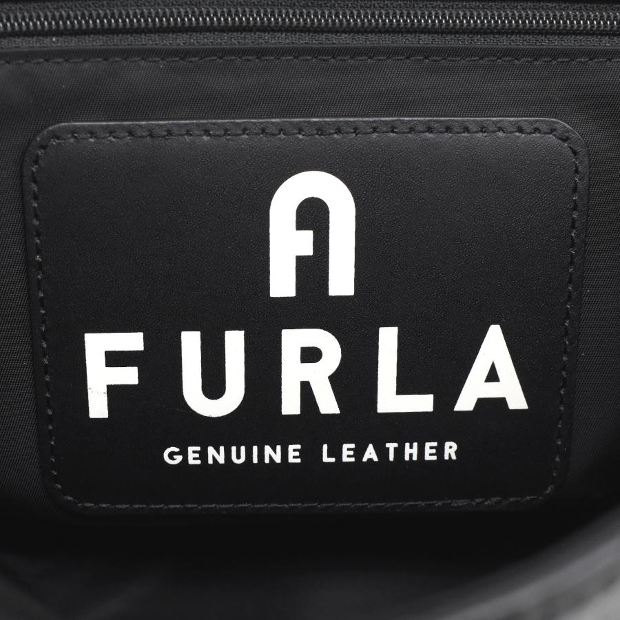 FURLA（フルラ） ショルダーバッグ メッセンジャーバッグ レザー