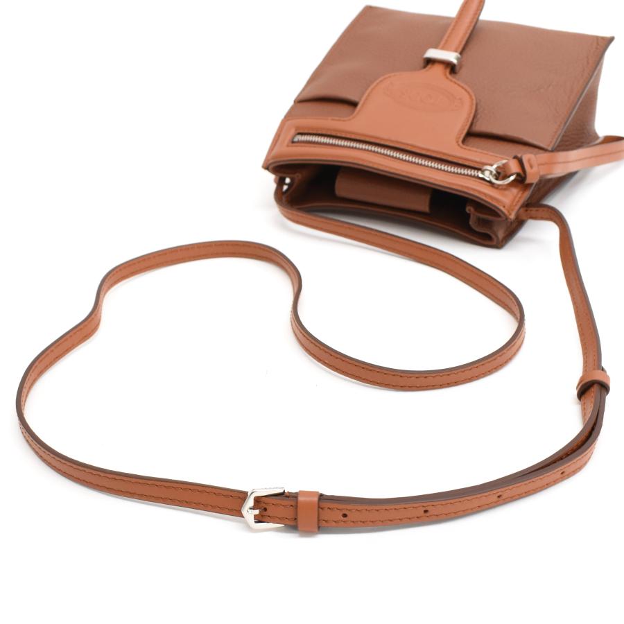 TOD'S（トッズ） クロスボディ ショルダーバッグ レザー ブラウン