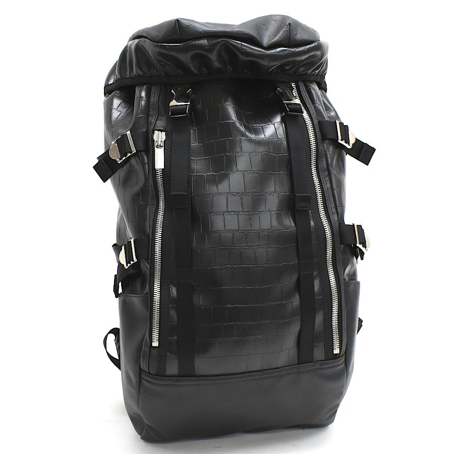 ISSEY MIYAKE（イッセイミヤケ） バックパック ラージ リュックサック