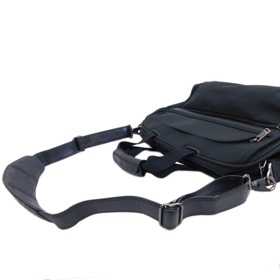 TUMI美品2wayブリーフケース 22154D4 TUMI（トゥミ） 新品同様 2wayビジネスバッグ ブラック系 22154D4
