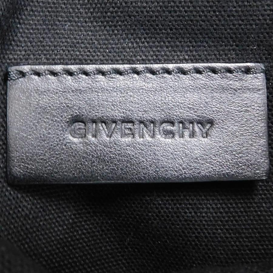 GIVENCHY（ジバンシィ） リュックサック ブラック系 レザー お洒落 お