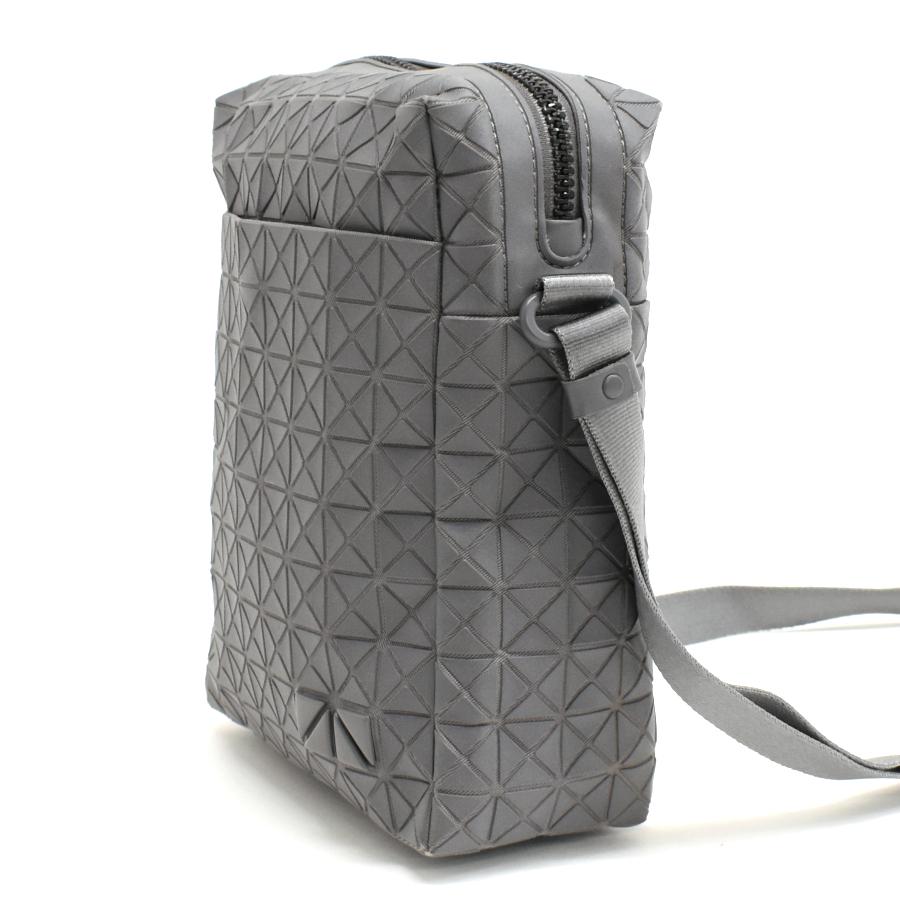 BAO ISSEY MIYAKE イッセイミヤケ VOYAGER クロスボディ ショルダー
