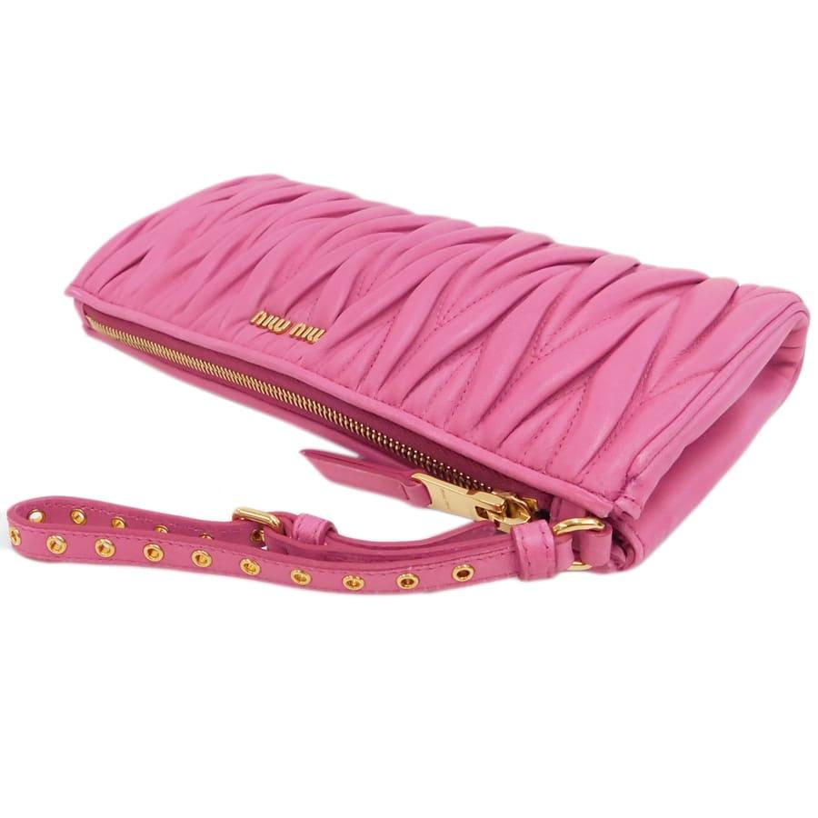 miu miu（ミュウミュウ） クラッチバッグ 5N1455 ピンク系 レザー