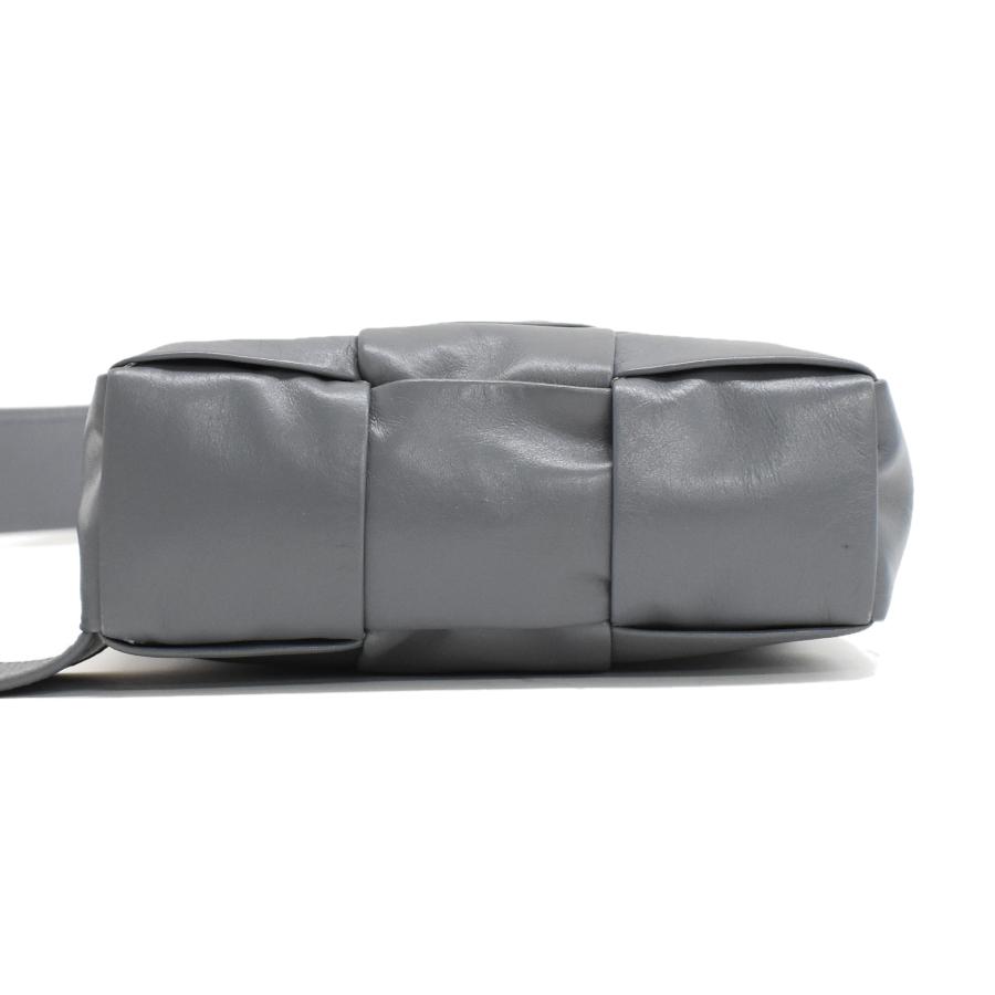 BOTTEGA VENETA ボッテガヴェネタ カセット スリングバッグ BOTTEGA VENETA ボッテガヴェネタ カセット スリングバッグ